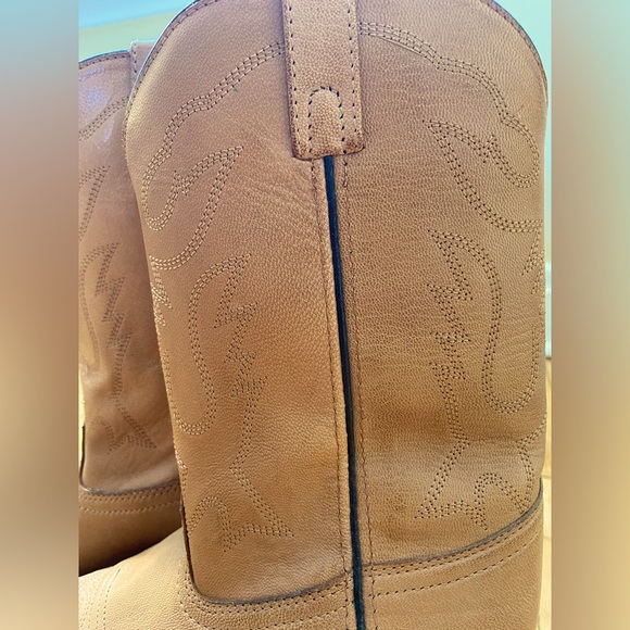 Women’s Cowboy Boots - Picture 2 of 2